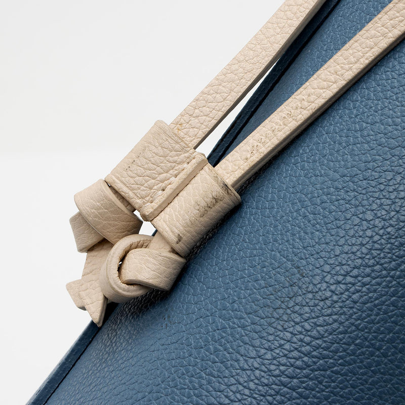 Louis Vuitton Lockme Braided Bucket Bag (SHG-xiGyxc) – LuxeDH