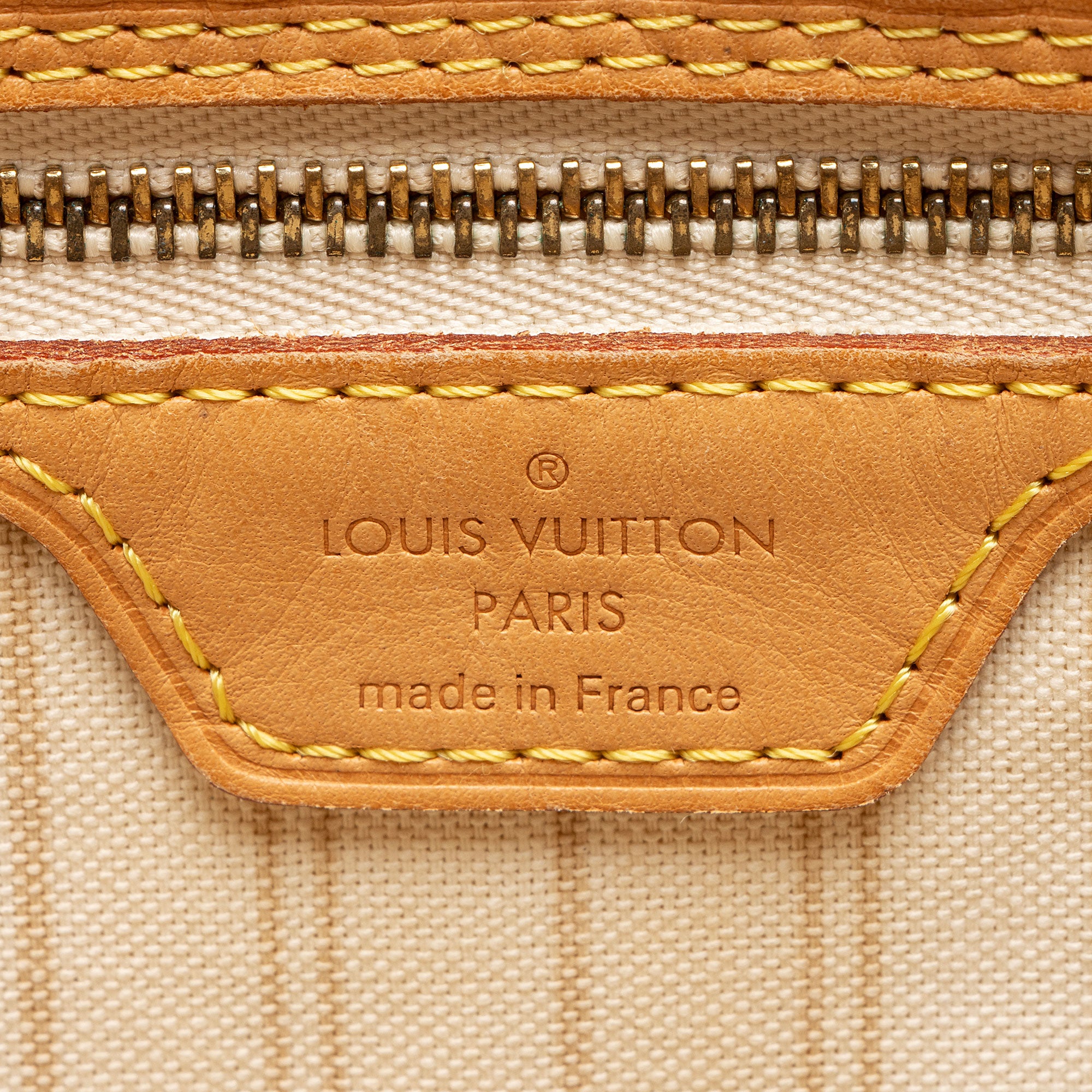 Louis Vuitton Damier Azur Delightful MM Shoulder Bag (SHF-TxIVzX)