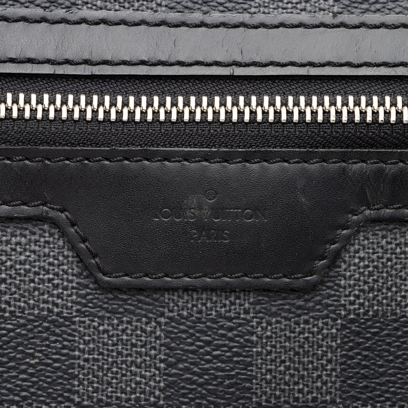 Louis Vuitton  Michael Backpack Damier Graphite — Junk Jeans
