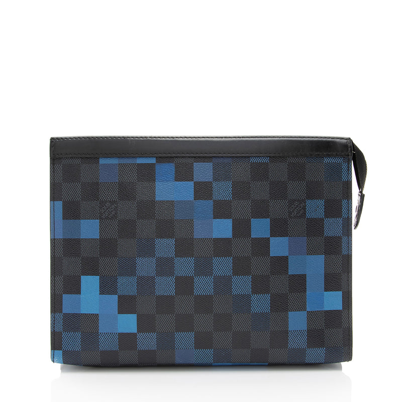 Louis Vuitton Damier Graphite Pixel Voyage MM Pochette (SHF-rIY7JF)