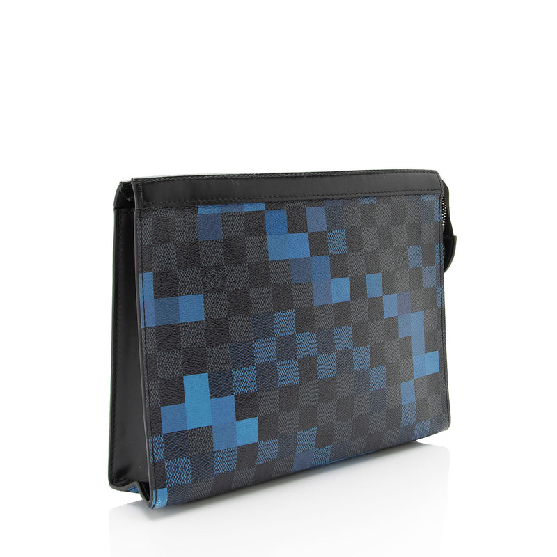 Louis Vuitton Damier Graphite Pixel Voyage MM Pochette (SHF-rIY7JF)