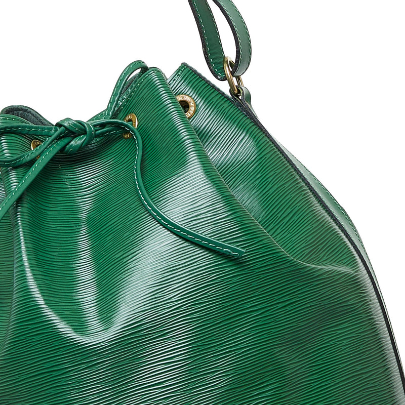 Louis Vuitton Green Epi Leather Noe GM Bucket Bag .  Luxury