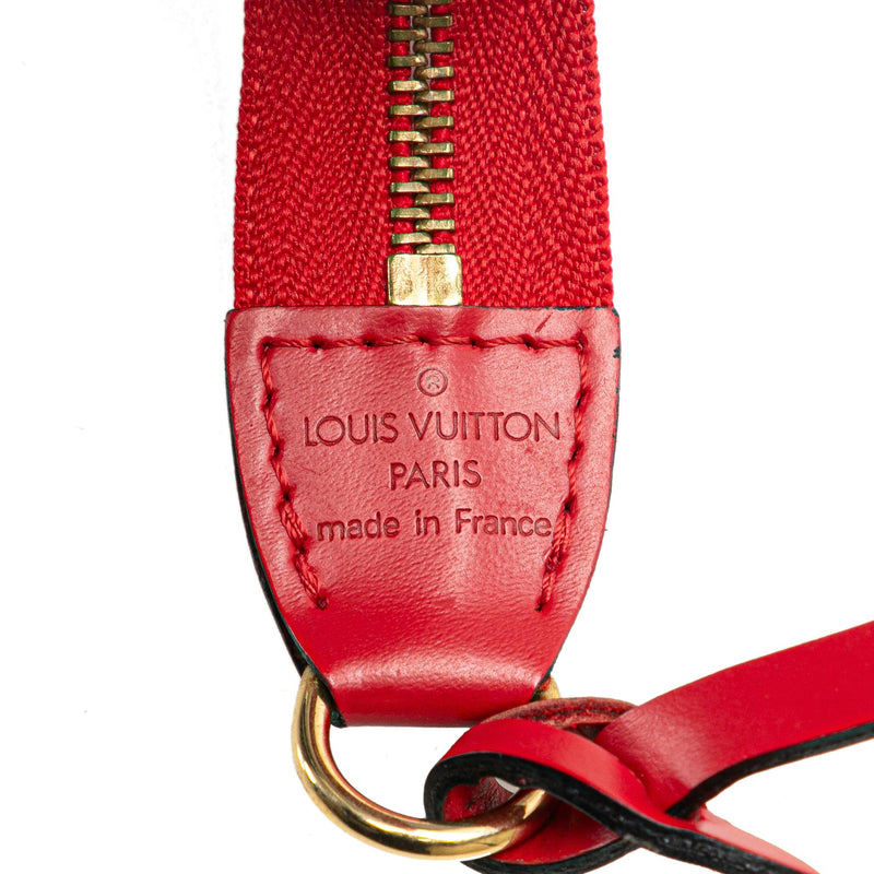 Louis Vuitton Epi Pochette Accessoires (SHG-VVdB7H)