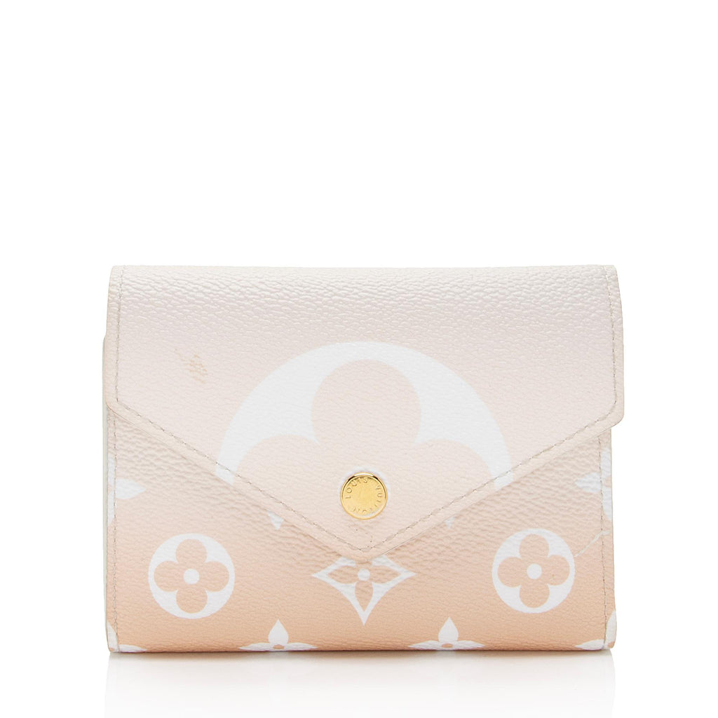 LOUIS VUITTON Monogram Giant By The Pool Victorine Wallet Light Pink  1301970