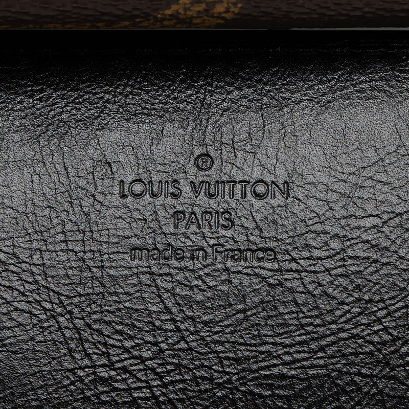 Louis Vuitton Giant Reverse Monogram Canvas Dauphine Belt Bag (SHF-YJvvbs)