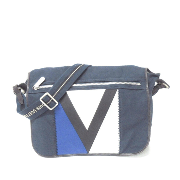 Louis Vuitton 2018 Damier Coastline Matchpoint Messenger Bag w/ Tags - Blue Messenger  Bags, Bags - LOU230063