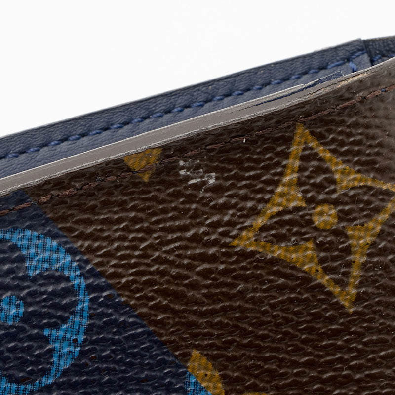 Louis Vuitton Limited Edition Monogram Canvas Brazza Wallet (SHF-49eFL6)