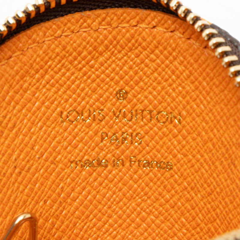 Louis Vuitton Limited Edition Monogram Canvas Groom Round Coin Pouch (SHF-0xGV7J)