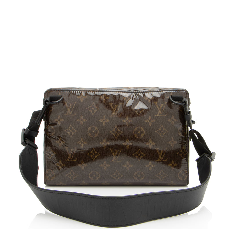 Louis Vuitton Limited Edition Monogram Glaze PM Messenger (SHF-nAHaeo)