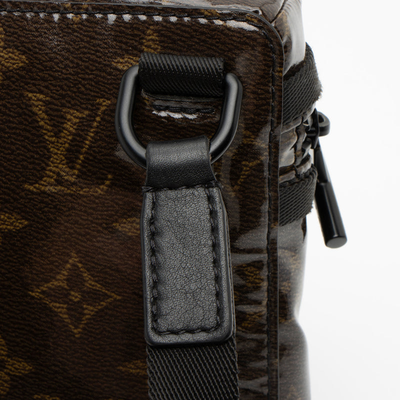 Louis Vuitton Limited Edition Monogram Glaze PM Messenger (SHF-nAHaeo)