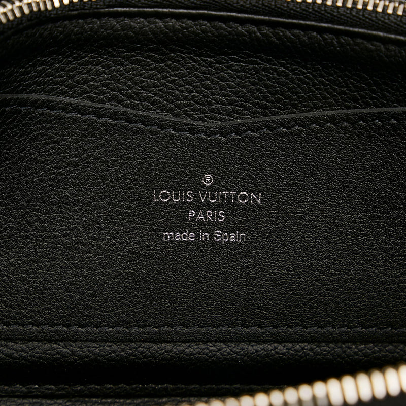 Louis Vuitton Lockme Zippy Wallet (SHG-36365) – LuxeDH