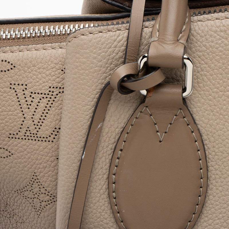 Louis Vuitton Mahina Leather Haumea Satchel (SHF-U42bW0)