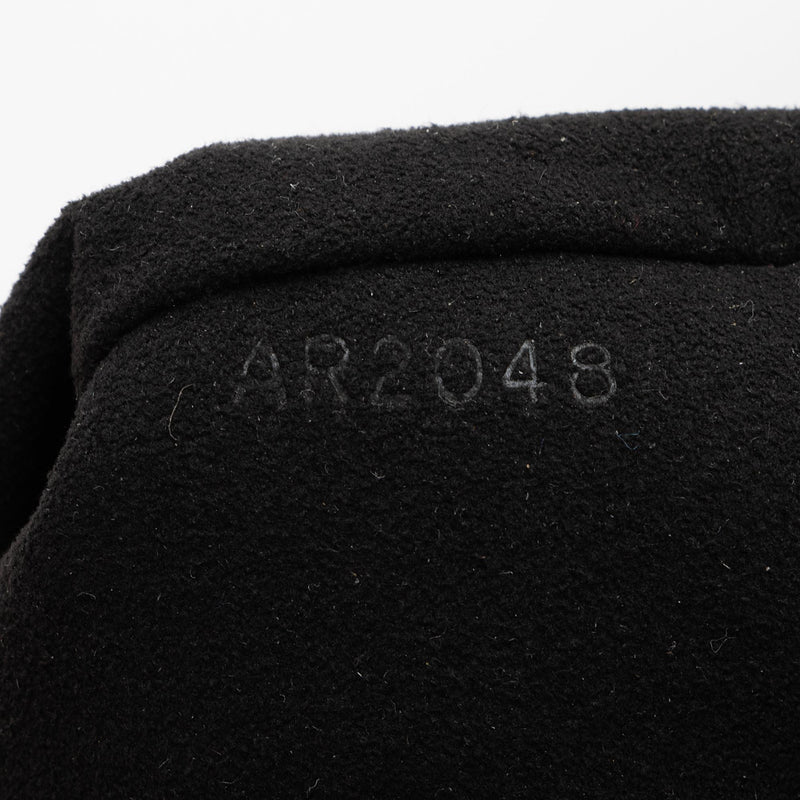 Louis Vuitton Mahina Leather XS Shoulder Bag (SHF-UHARnq) – LuxeDH