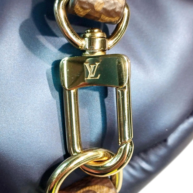 Louis Vuitton Monogram Palm Springs PM (SHG-Y129BK) – LuxeDH