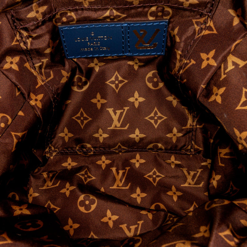 Louis Vuitton Mini Palm Springs Puffer Backpack - Farfetch