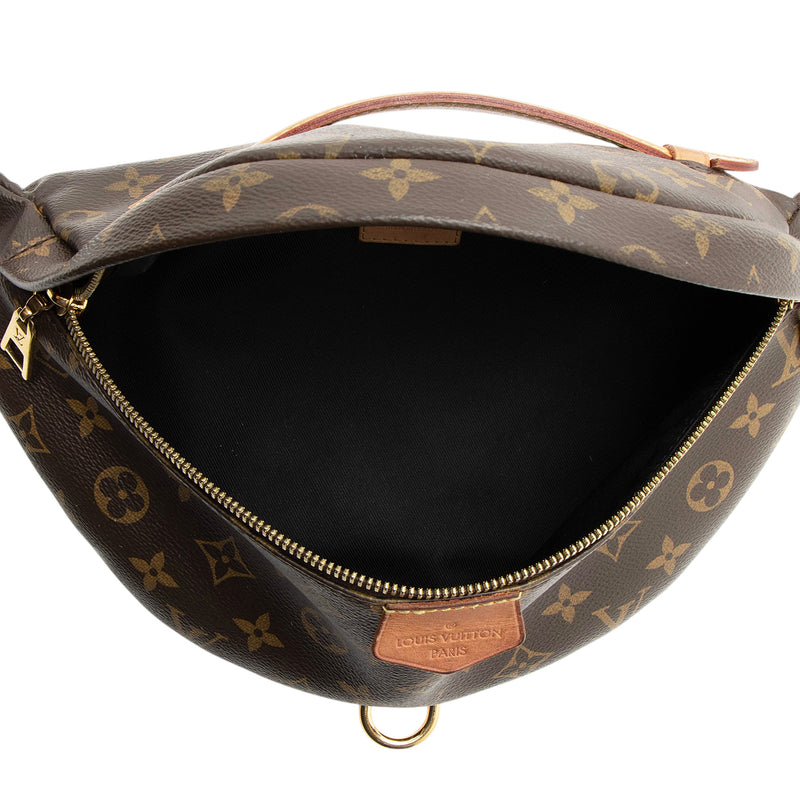 Louis Vuitton Monogram Canvas Bumbag (SHF-Av2GSa)