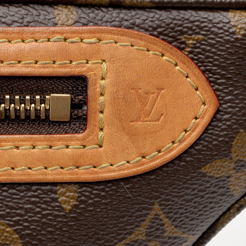 Louis Vuitton Monogram Canvas High Rise Bumbag (SHF-ds3Z8G)