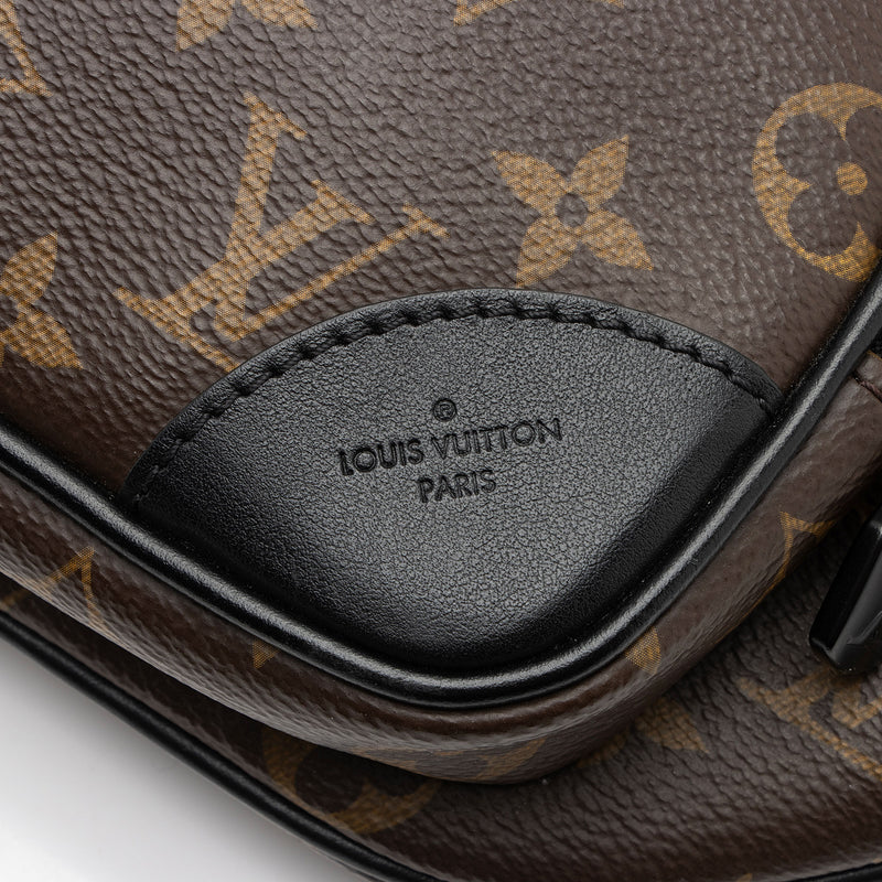 Louis Vuitton Monogram Canvas Macassar Christopher Bumbag (SHF-8jEEmO)