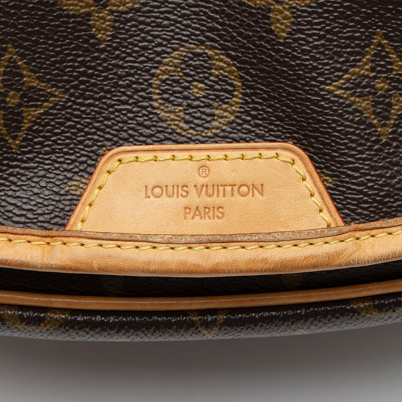 Louis Vuitton Monogram Canvas Menilmontant PM Messenger (SHF-X9HXzJ)