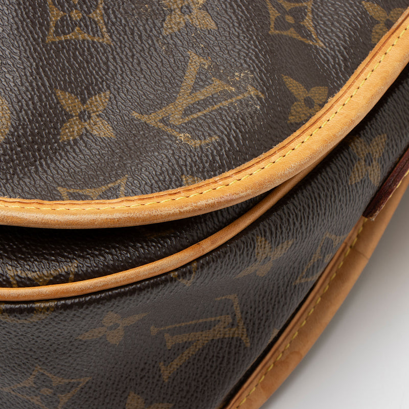 Louis Vuitton Monogram Canvas Menilmontant PM Messenger (SHF-X9HXzJ)