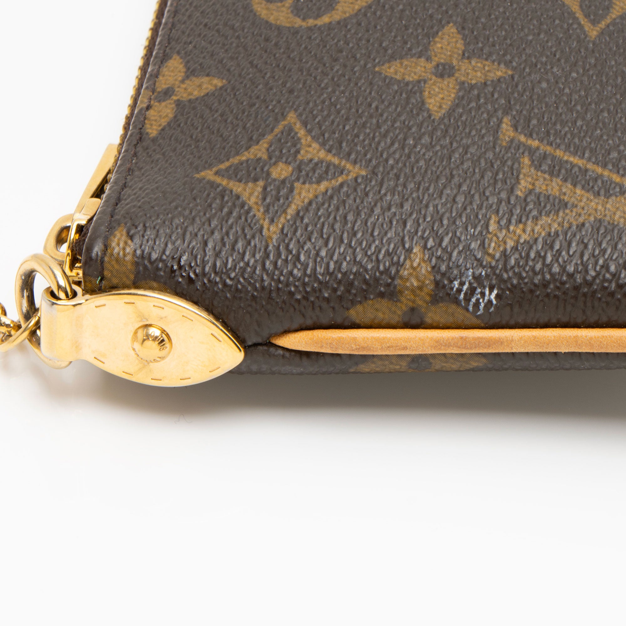 Louis Vuitton Monogram Canvas Milla MM Pochette (SHF-G8tK6E)