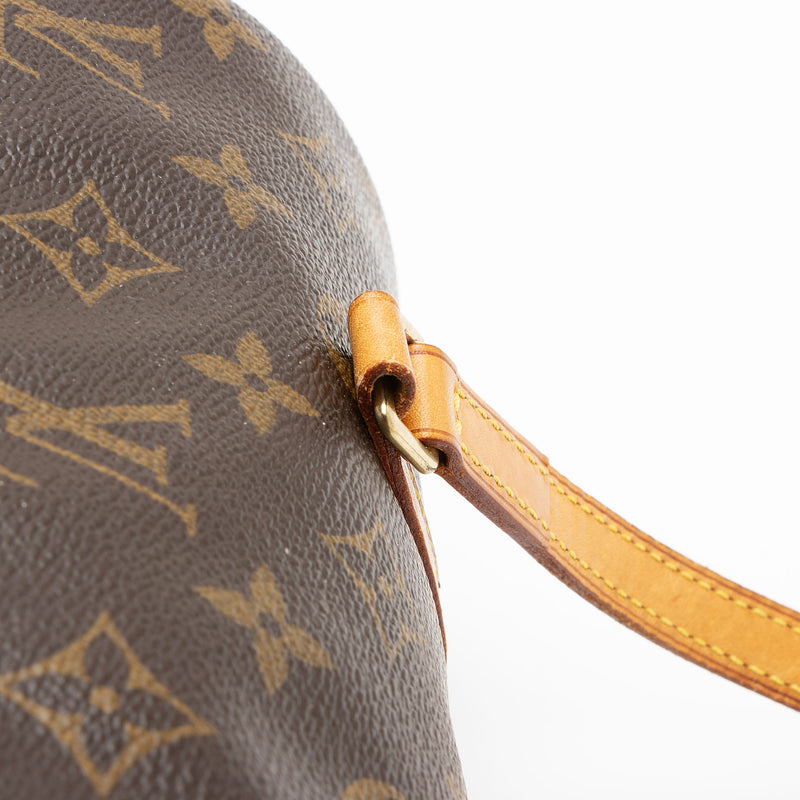 Louis Vuitton Monogram Canvas Papillon 30 Satchel (SHF-HsxJ6F)