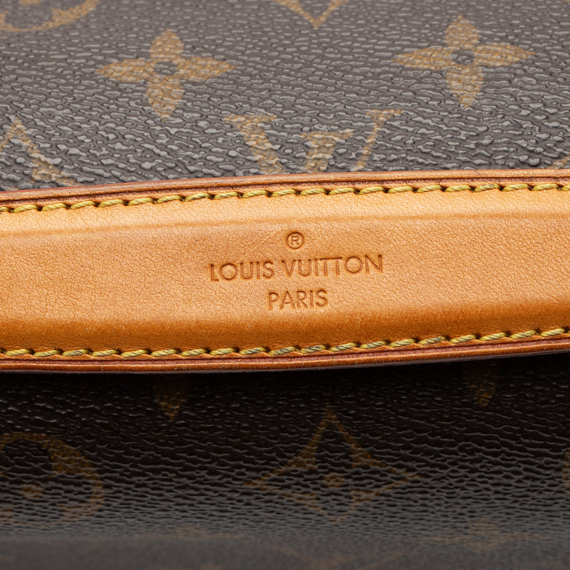 Louis Vuitton Vintage Monogram Canvas e Shoulder Bag (SHF-Xkypgp –  LuxeDH