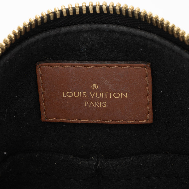 Louis Vuitton Monogram Canvas V Tote BB (SHF-Usc1kb) – LuxeDH