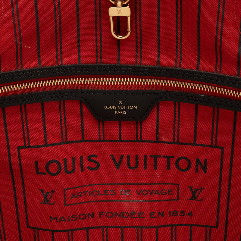 Louis Vuitton Monogram Canvas World Tour Neverfull MM Tote (SHF-21977) –  LuxeDH