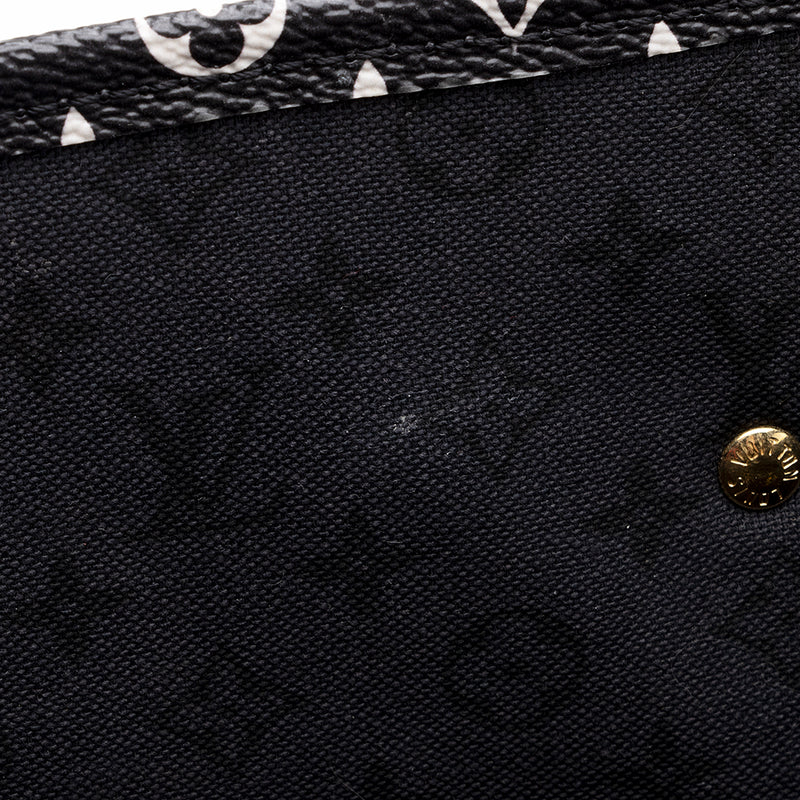 Louis Vuitton Limited Edition Monogram Crafty Neverfull MM Tote (SHF-8 –  LuxeDH
