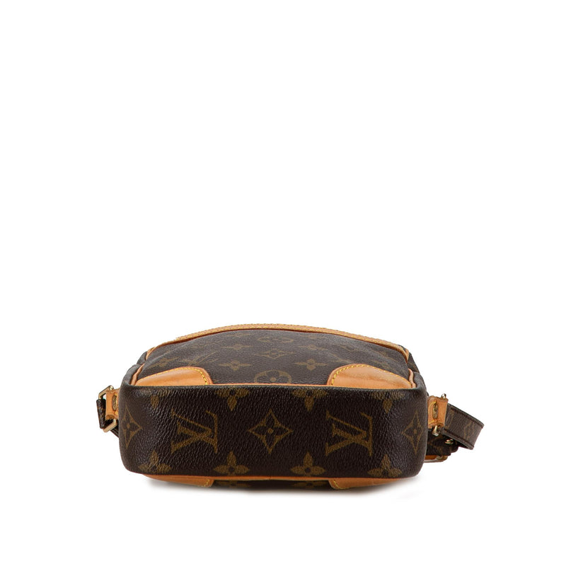 Louis Vuitton Monogram Danube (SHG-Ysa0Xv)