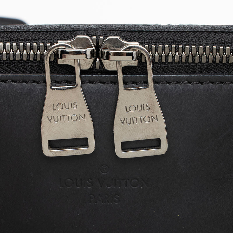 Louis Vuitton Monogram Eclipse Explorer Briefcase (SHF-LiWCoh)