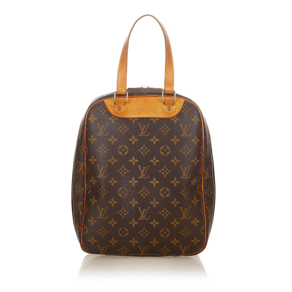 WHAT'S IN MY LOUIS VUITTON EXCURSION BAG