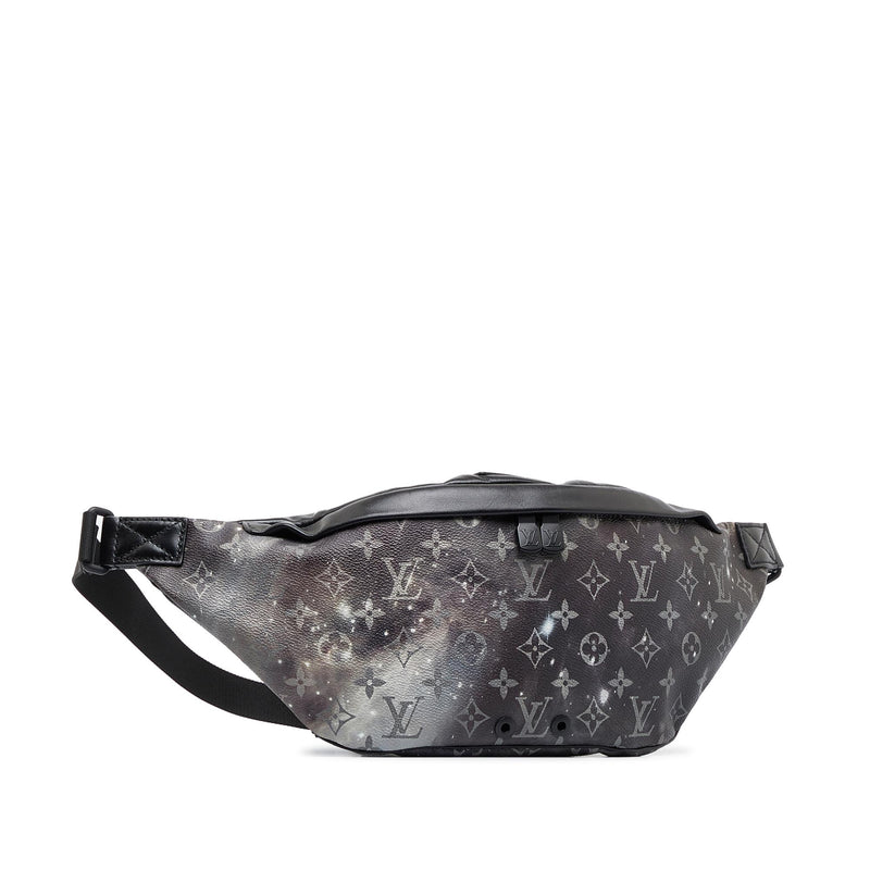 Louis Vuitton Monogram Galaxy Discovery Bumbag (SHG-d2Bukd)