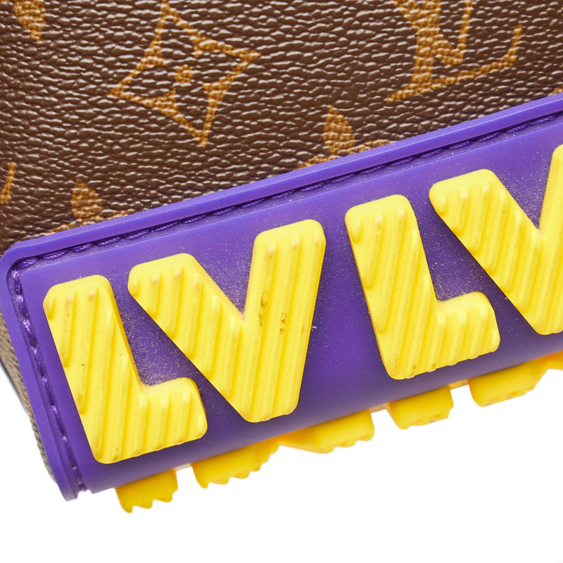 Louis Vuitton Monogram LV Rubber Cruiser (SHG-1HsbTx)