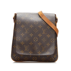 Louis Vuitton Crossbody Bag for Sale in Montclair, CA - OfferUp