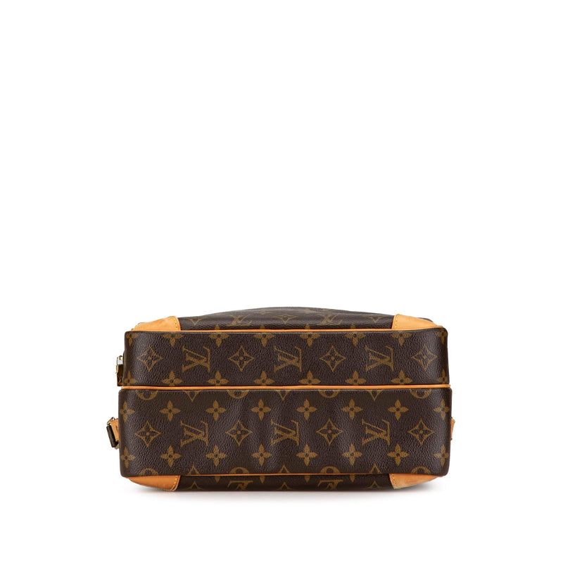 Louis Vuitton Monogram Nil Crossbody Bag (SHG-Z3wsMK)