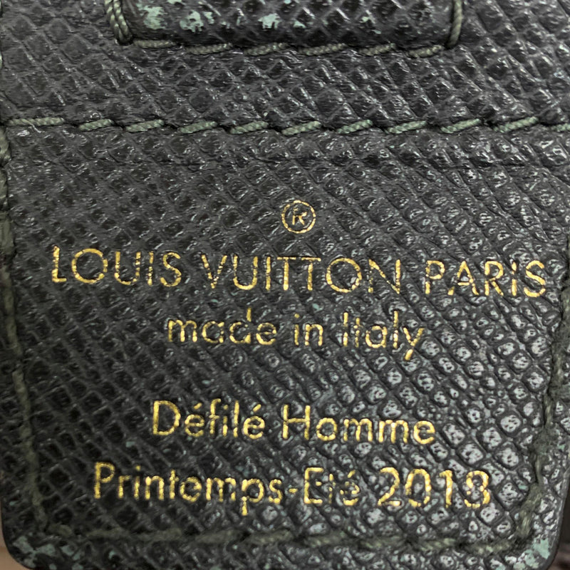 Louis Vuitton Monogram Pacific Outdoor Pouch (SHG-1lMqra) – LuxeDH