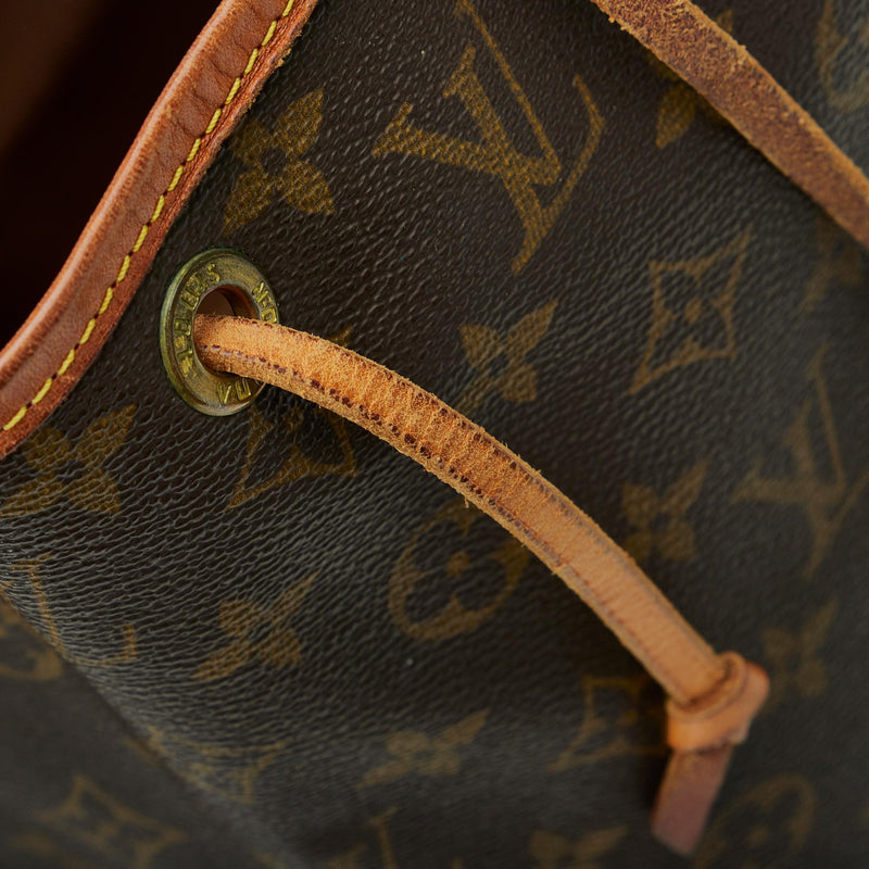 Louis Vuitton 81 Louis Vuitton Petit Noe Monogram Canvas Shoulder Bag