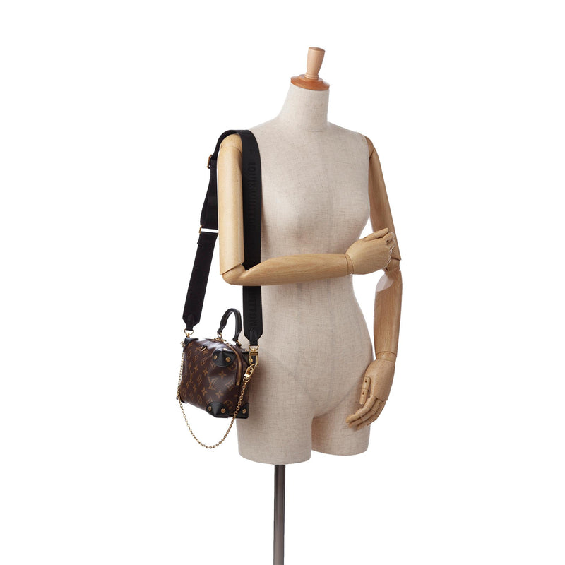 Louis Vuitton - Authenticated Petite Malle Souple Handbag - Leather White Plain For Woman, Very Good condition