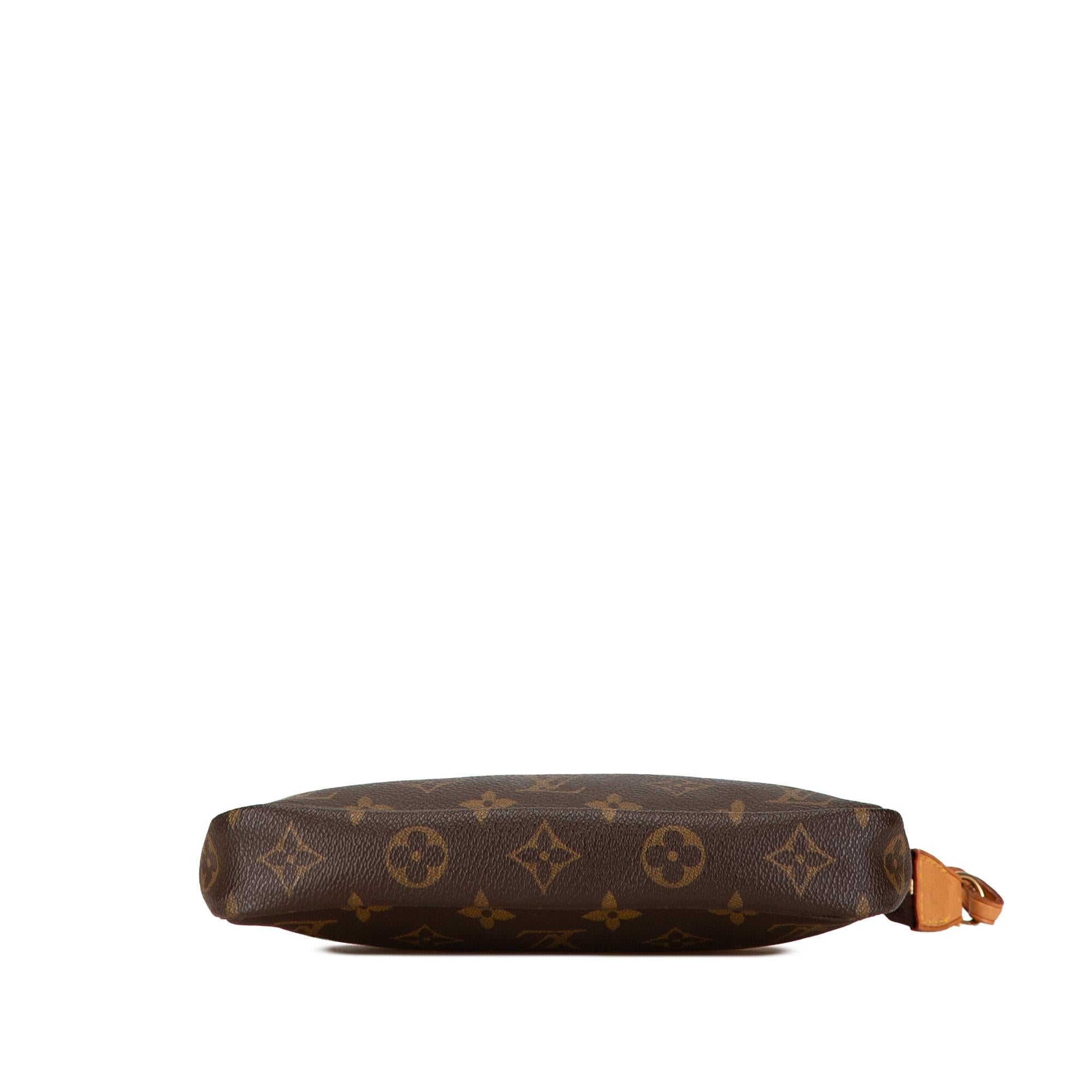 Louis Vuitton Monogram Pochette Accessoires (SHG-xwv3MZ)