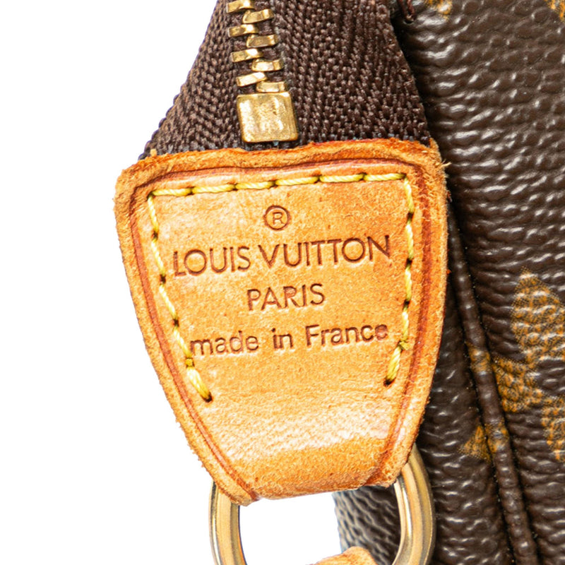 Louis Vuitton Monogram Pochette Accessoires (SHG-ZImQ7J)