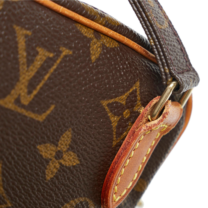 Louis Vuitton Monogram Pochette Marly Bandouliere (SHG-HzXiwc) – LuxeDH