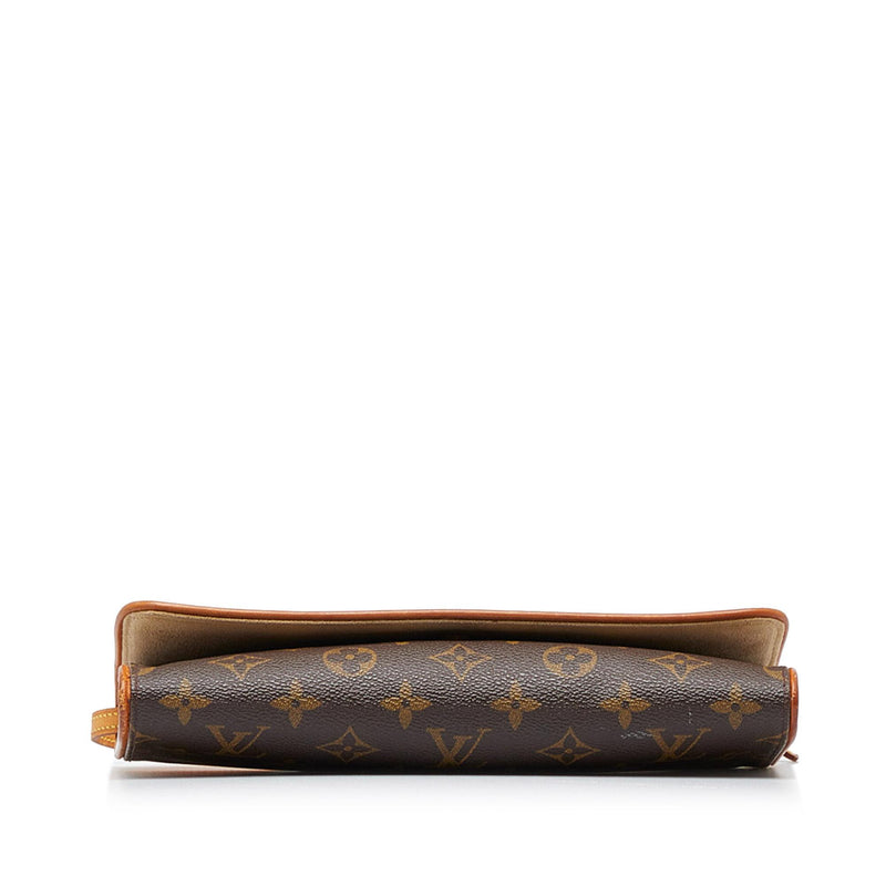 Louis Vuitton Monogram Pochette Cles (SHG-s6hQzU) – LuxeDH