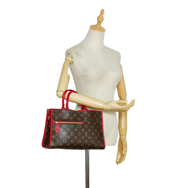 It's all in the details of The Louis Vuitton Popincourt PM #fyp #luxur