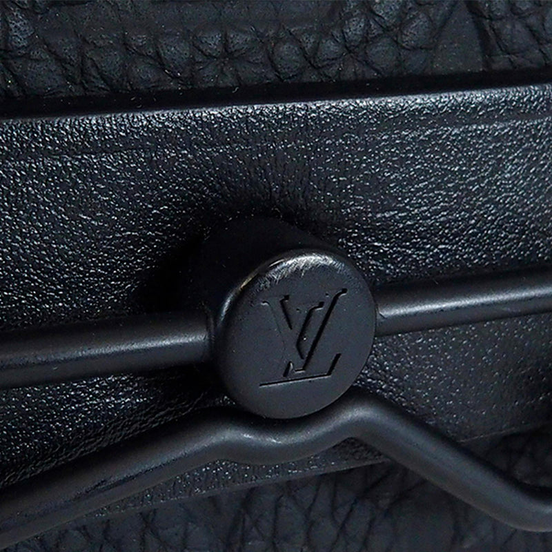 Louis Vuitton Monogram Taurillon Steamer Messenger (SHG-m9CtAs)