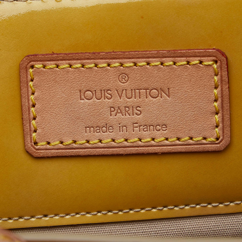Louis Vuitton Monogram Vernis Reade MM (SHG-x7w3Ir) – LuxeDH