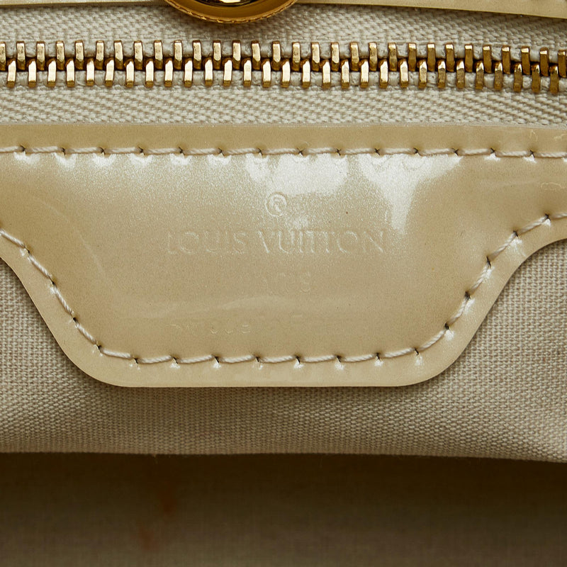 Louis Vuitton Monogram Vernis Wilshire PM (SHG-f7I76y) – LuxeDH
