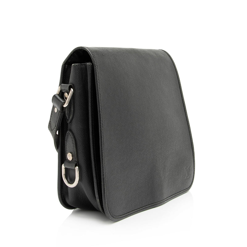 Louis Vuitton Outdoor Messenger Handbag - Authentic Pre-Owned Designer Handbags