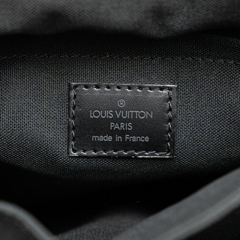 Louis Vuitton Taiga Saratov PM (SHG-bF6LRq)